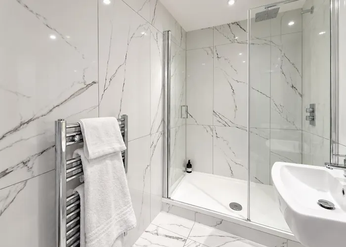 Luxurious One Bedroom Apartment In Bond Street