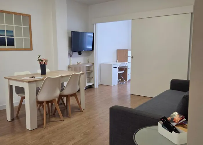 Floridos Playa Piso reformado de 2 habitaciones a 50m de la playa