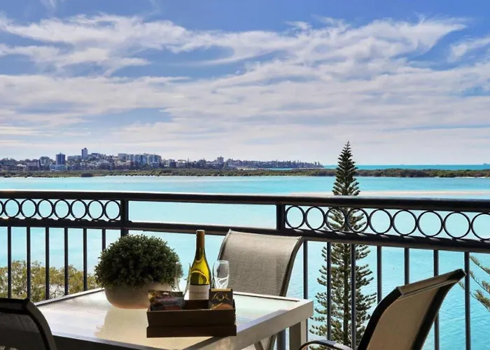 #812 Ramada Resort, Beachfront
