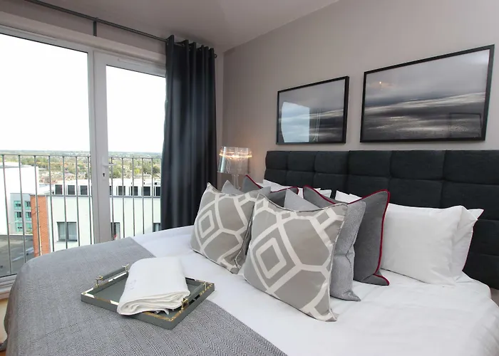 Aisiki Living: Flexible Apartments with Free Wi-Fi and Parking