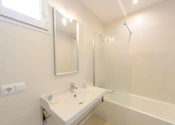 Lili Apartments