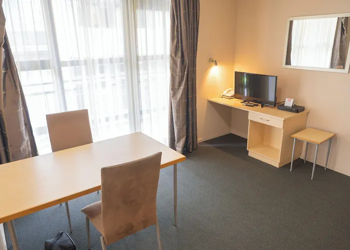 Victoria Court Motor Lodge - Free Parking