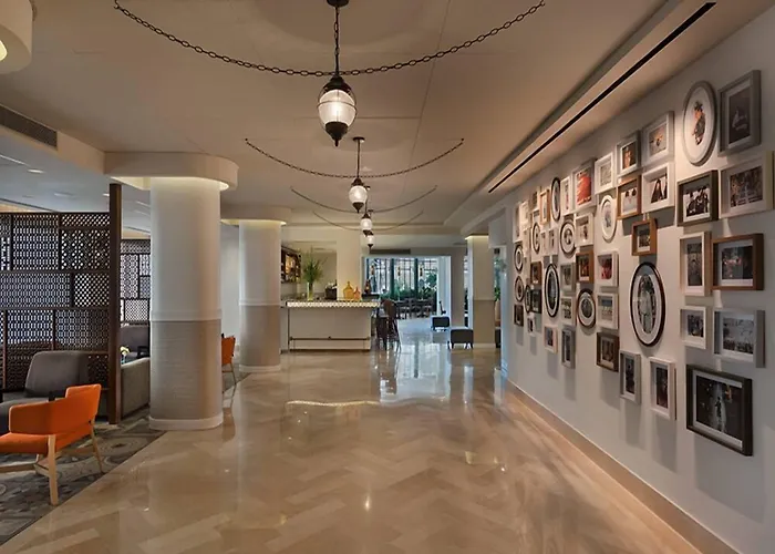 In Luxury hotels Prima Kings