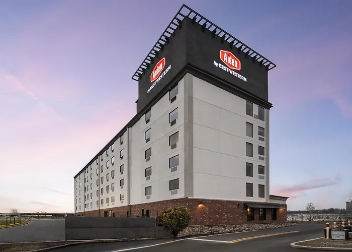 Best Western Plus Newark Airport West
