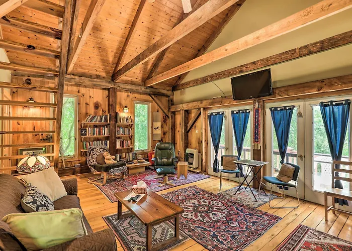 Pet-Friendly Leicester/Asheville Mtn View Escape