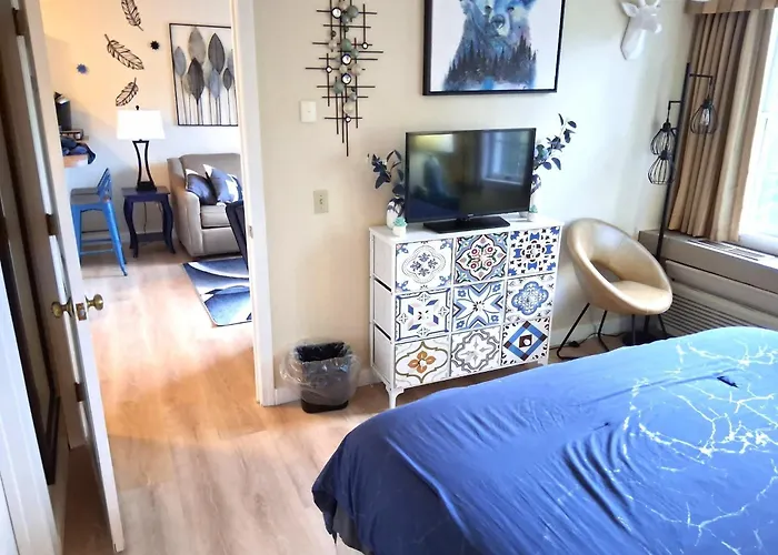1St Floor Mountain View Suite Ski On Off At Jiminy- Fully Redone Decor
