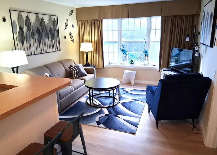 1St Floor Mountain View Suite Ski On Off At Jiminy- Fully Redone Decor
