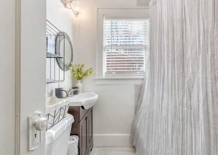 Carson Flats Apt #1 | 1Br • Near Bok• Osu Med•Dtwn