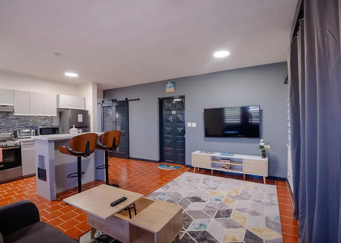 Deany'S Uptop Luxury Suite