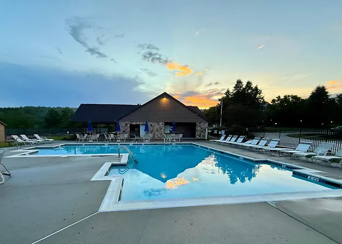Seven Springs Hideaway Ski In And Out Pet Friendly