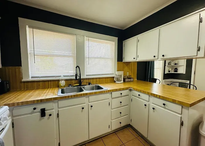 Cozy 1Br Apartment With Kitchen In Central Shreveport