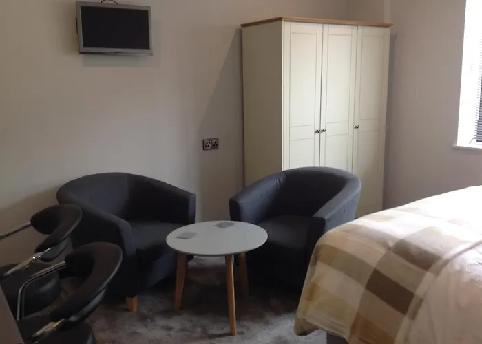 Rooms @ Number Six