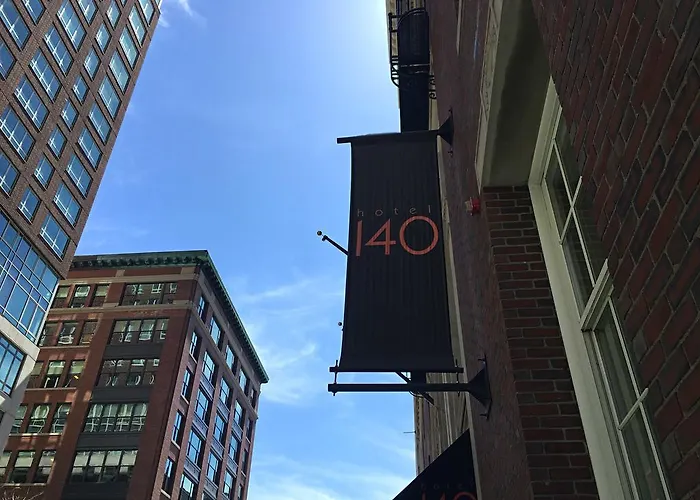 Hotel 140