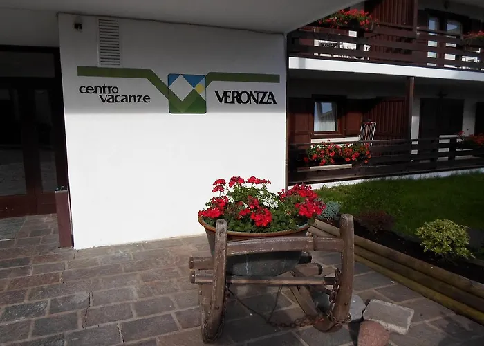 Appartamenti Dolomiti Con Piscina E Sauna