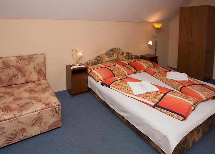 Paratlan Apartmanhaz