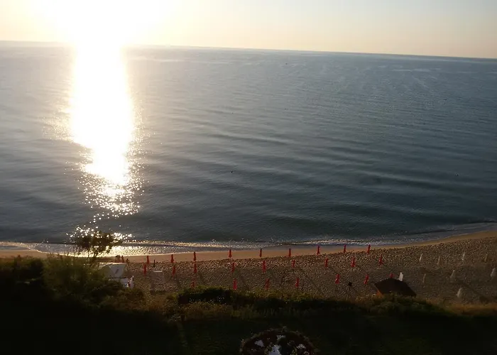 Byala Vista Cliff Apartments