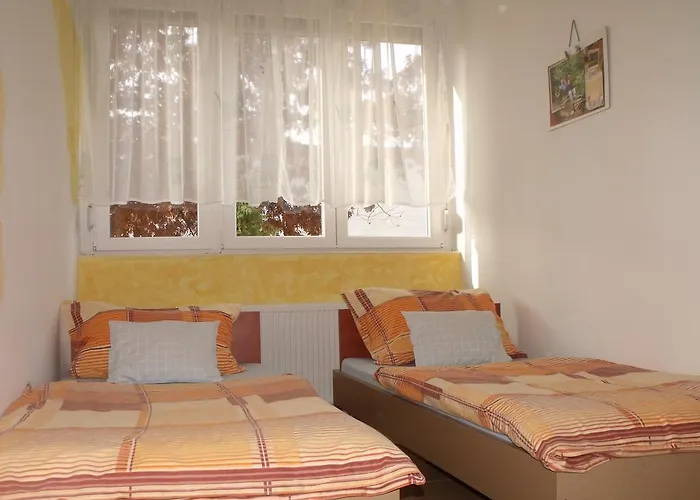 1St Floor Apartman