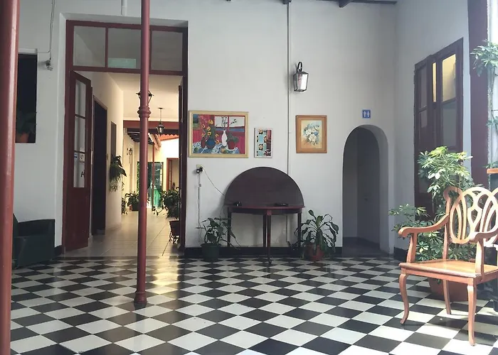 Casa De Borgoña
