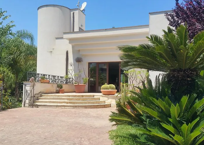  Villa Flora