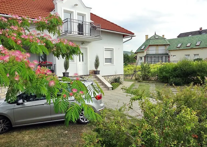Albizia Apartments