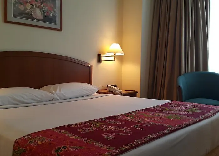 Cheap hotels Mandarin Court
