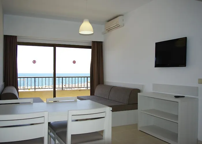 Apartamentos Embat