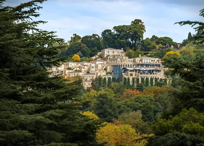 Resort: Four Seasons Hotel The Westcliff