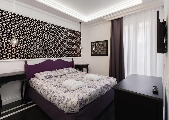 Aurora Luxury Suites