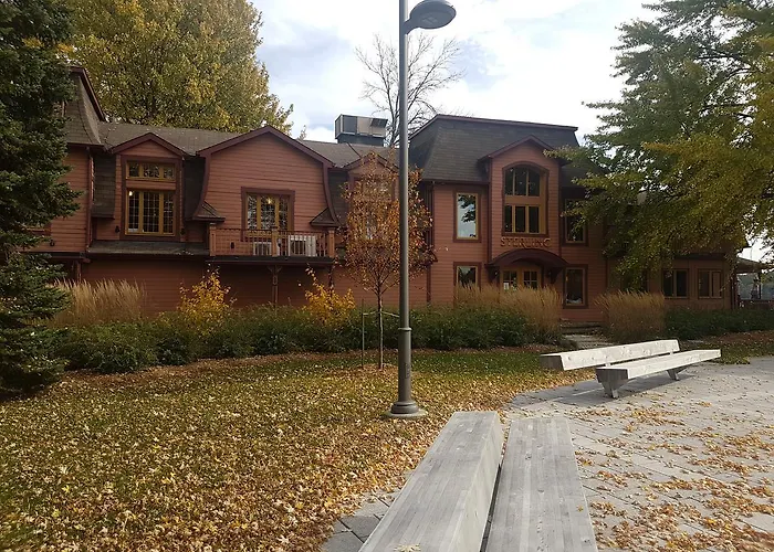 1-Bedroom Cozy Suite #26 By Amazing Property Rentals