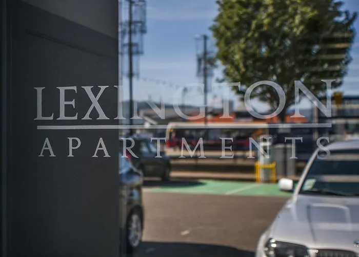 Lexington Apartments, Entire Apartment, Sea View, Private Parking, Wifi