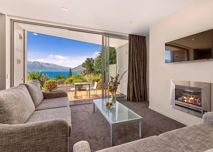 Romantic hotel: Highview Apartments