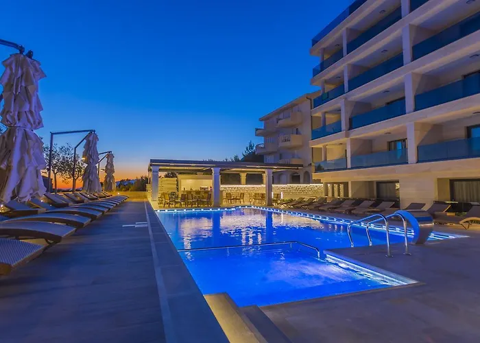 Luxury Aparthotel Makarska