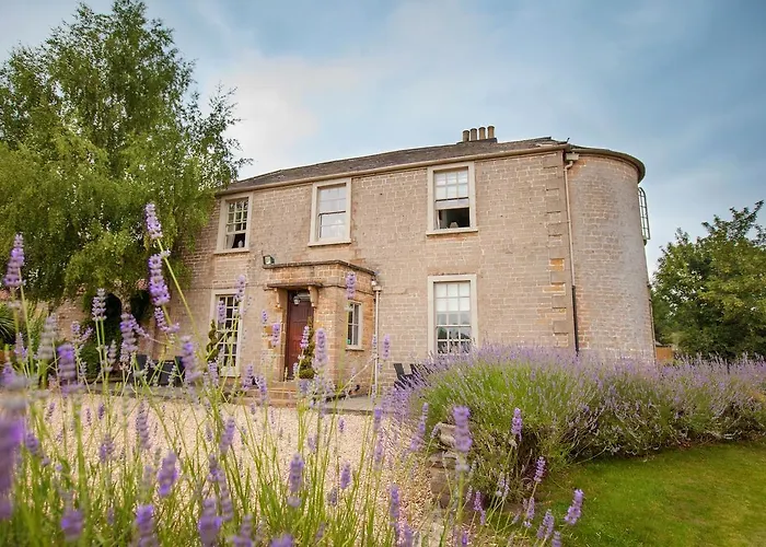 Hotels With Four Stars Cockliffe House