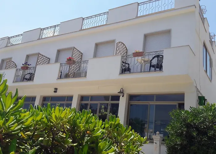 Albergo centrale: B&B Scogli Bianchi