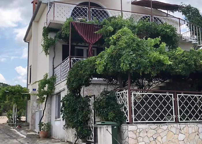 Villa Lorenta Apartments