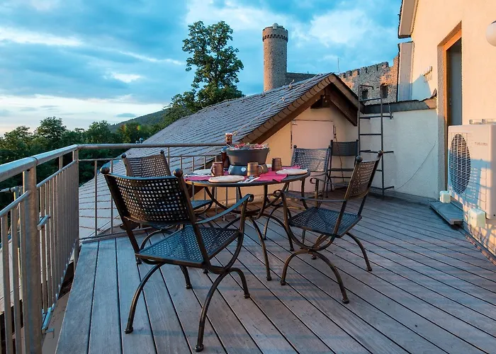 Schloss Auerbach Grosse Ferienwohnung