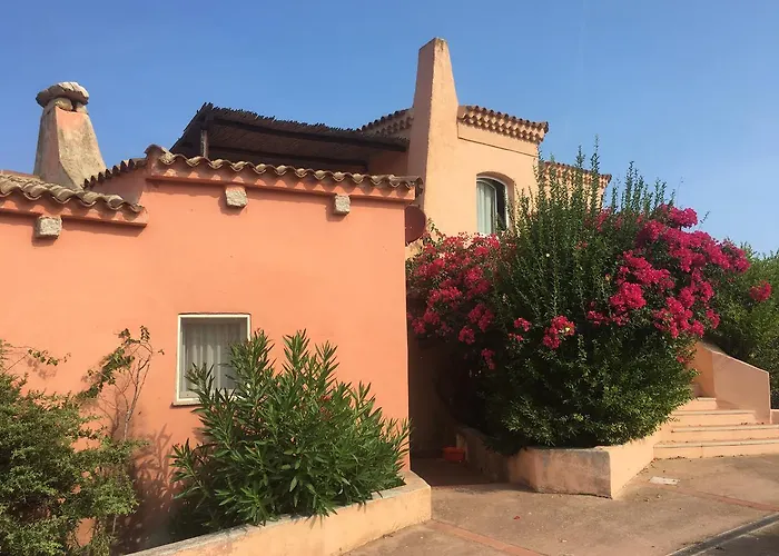 Appartamenti Costa Rossa Cala Rossa