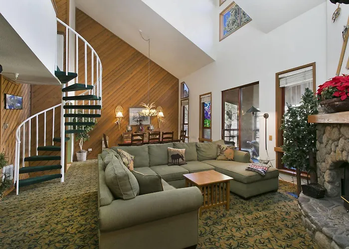 Aspen Creek By 101 Great Escapes