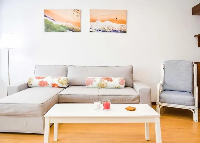 Carcavelos Beach & Business By The Portuguese Butler