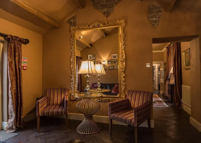 Hotels With Four Stars Cockliffe House
