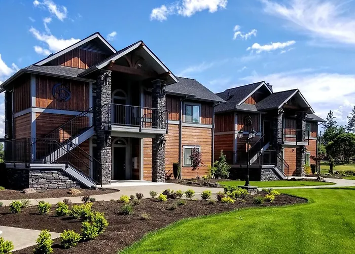 Family resorts Resort At Eagle Point Golf Club Lodging