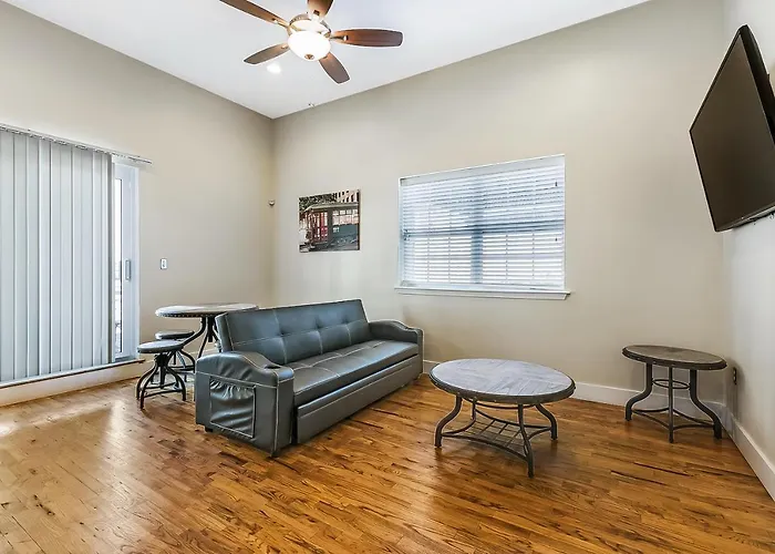 Stunning Condos - Heart Of Nola - Walk Everywhere