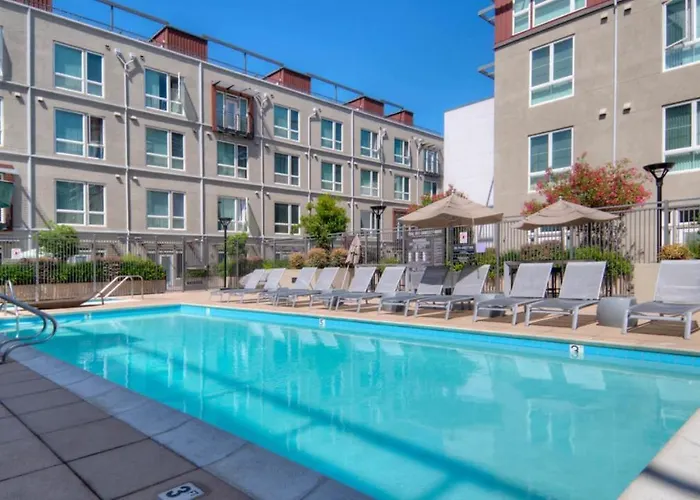 Global Luxury Suites In The Heart Of Silicon Valley