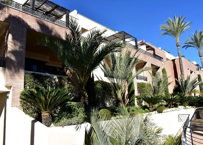 El Casar Apartments