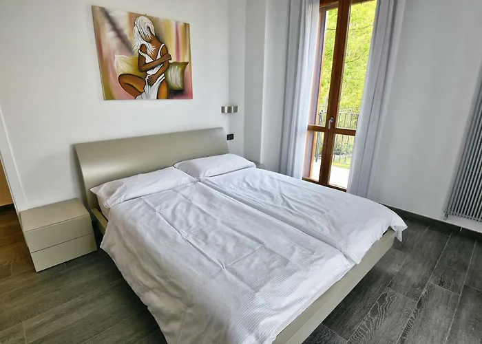 Les Maisons - Ruculi Hospitality