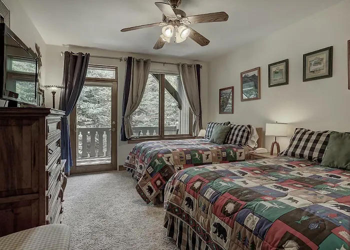 2Br- Arrowhead Village- Great Location And Gorgeous Condo Condo