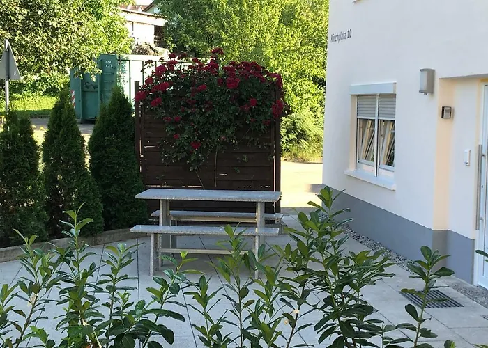 Guest Appartements Mit 2 Getrennten Schlafzimmern Fuer 4 Personen 24H Check In