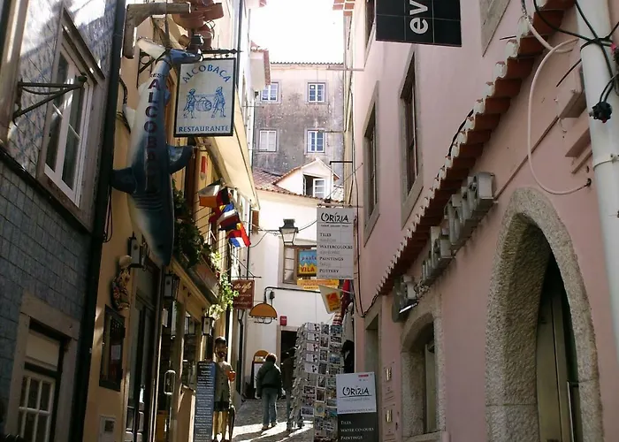 Maria Saudade - Bright & Spacious Apartment With Views In The Heart Of Sintra