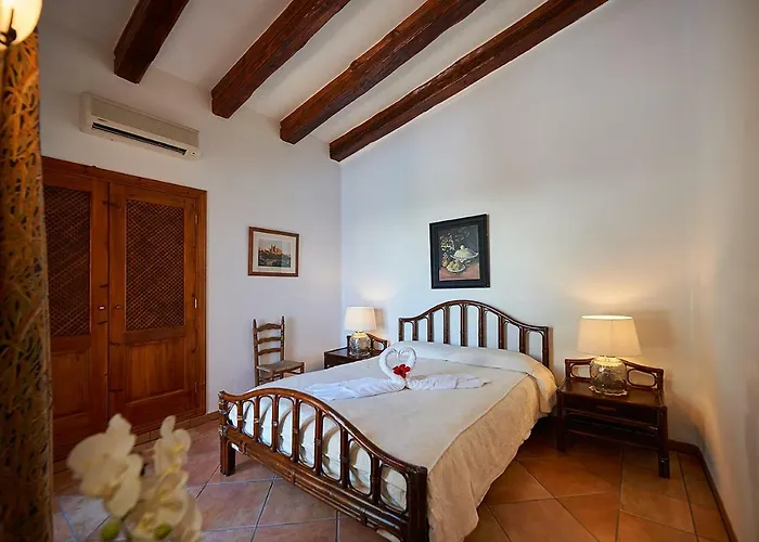 Las Escaleras - Villa DEKA - 2P
