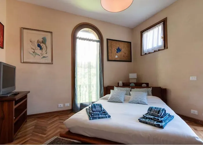 Esclusivo Appartamento- 6 Persone In Villa Liberty